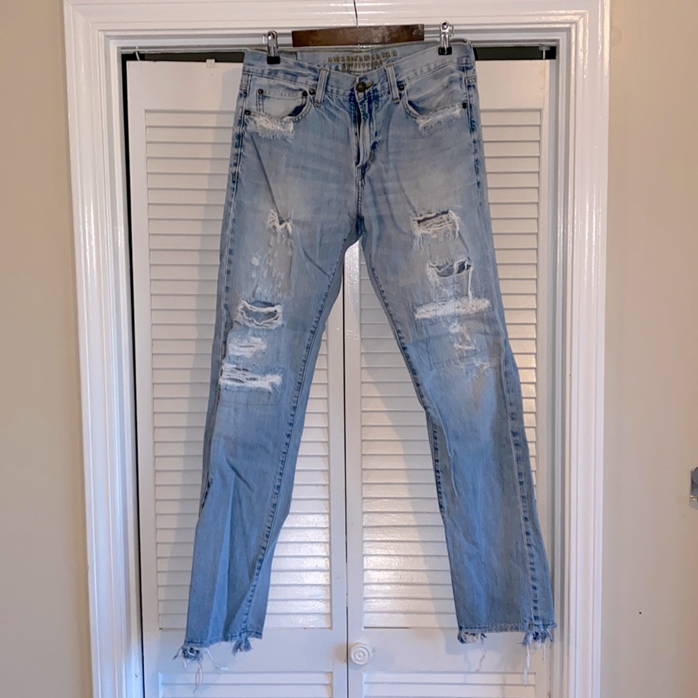 American Eagle Slim Straight Ripped Jeans 32/34